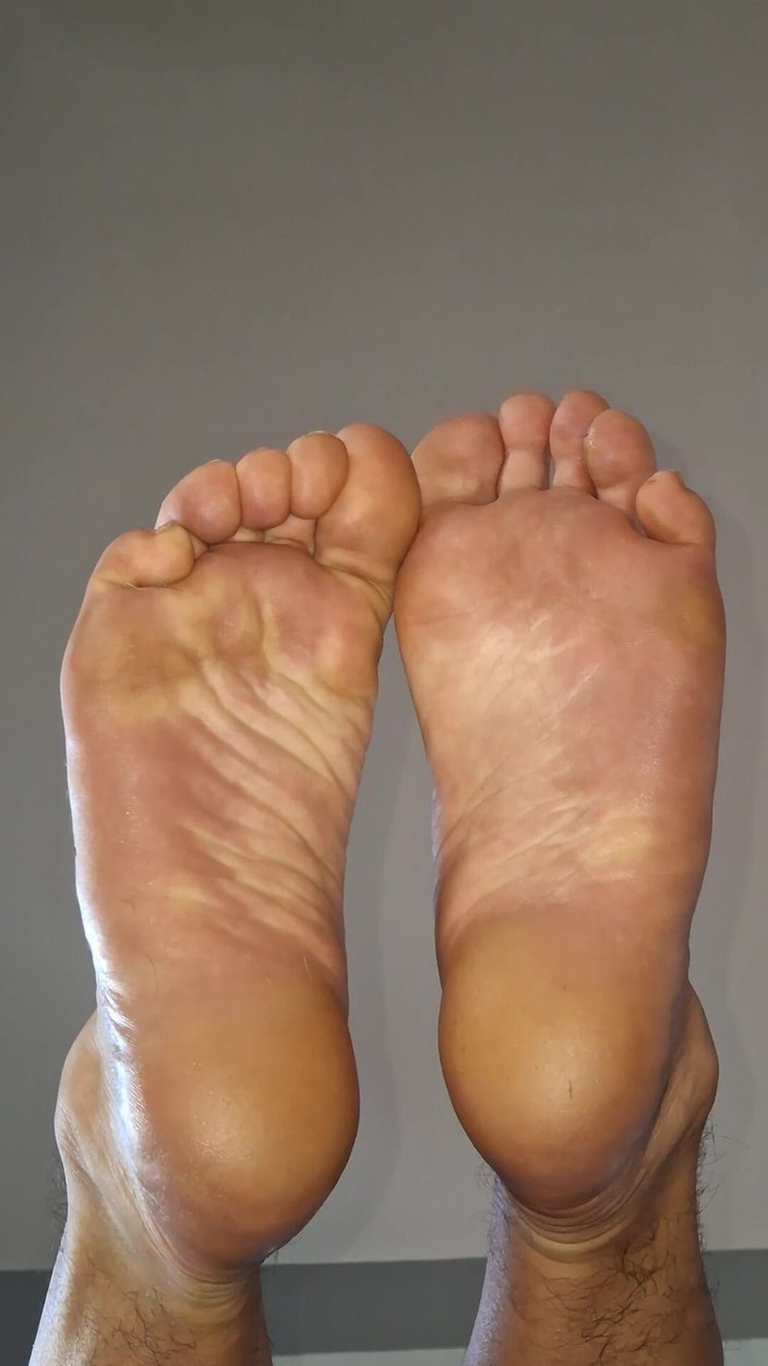 Midsouth Foot Fetish: 你能用我的脚底放在你的脸上和鸡巴上持续多久