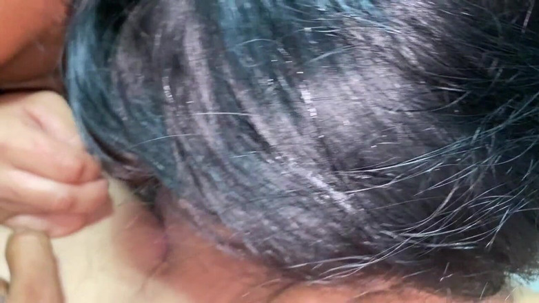 Joraul: Eu fodo a buceta da minha meia-irmã para ver que...