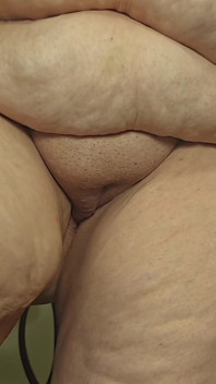 Stary murzyn jęczy i cumming tak jebanie ciężko