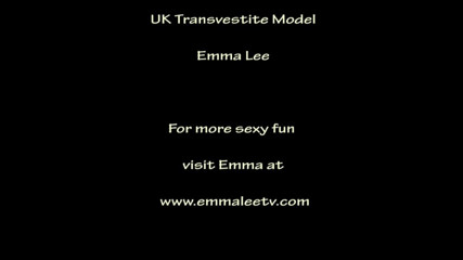 EmmaLeeTV - Nylon Fetish Tranny: Шлюшка-транс Emma Lee в черных чулках