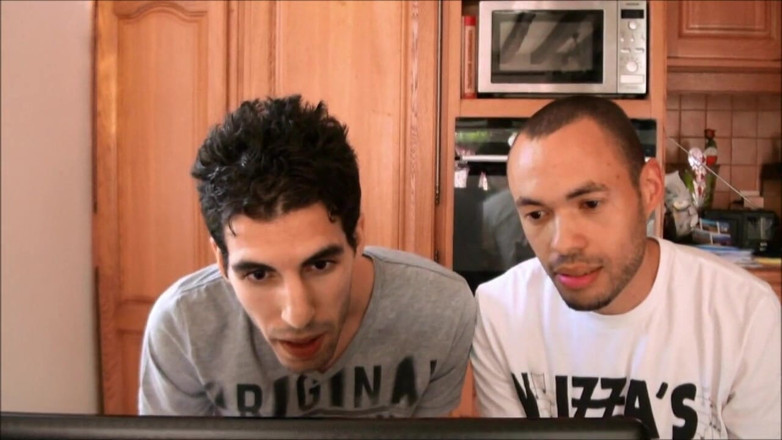 Matureandco: Deux Jeunes Rencontrent Une Mature Sur Le Web Et Vont...