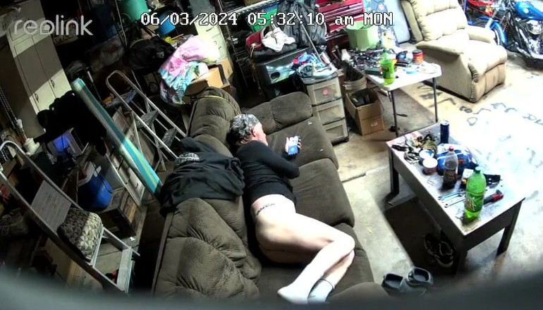 Huge cock pepsisounds good: Одягнений для вас