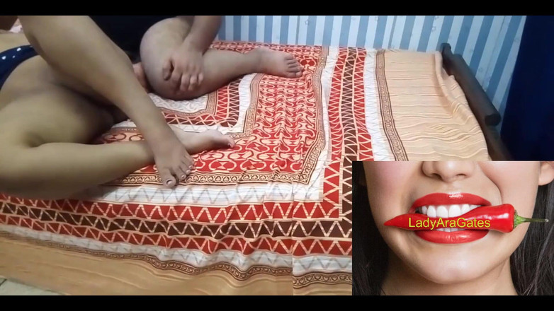 Hotty Jiya Sharmaa: Desi Lovers