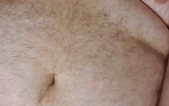 Danzilla White: Pria gemuk lagi asik masturbasi sampai orgasme #3