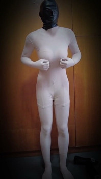 다층 감싸인 인형