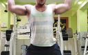 Michael Ragnar: 弯曲肌肉和高潮 91 公斤