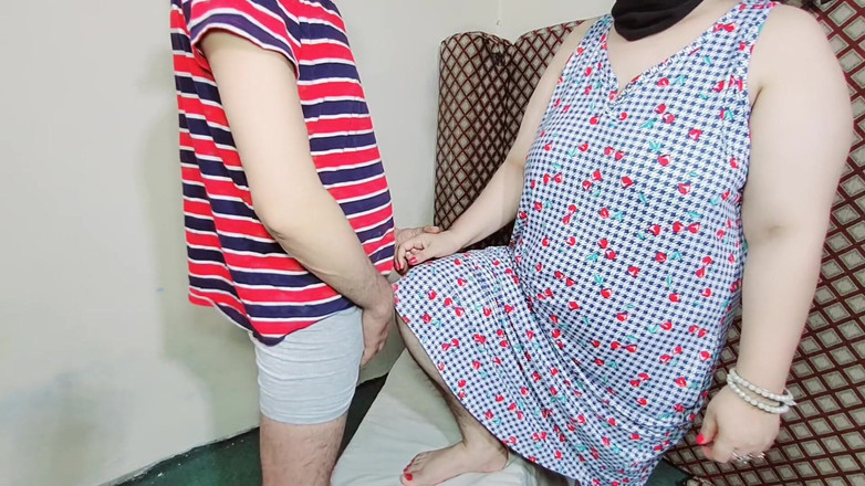 Netu: Muslimsk styvson böjd styvmor i doggystyle för analsex