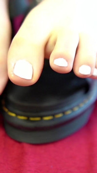 Who's a Fan of Oiled up Toes?