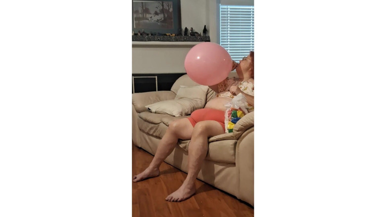 BBW nurse Vicki adventures with friends: Angefordertes Blow-up- Und Pop-video Von Großer Schönheit, Krankenschwester Vicki