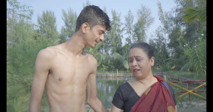 Bull Top 7: Bhabi India Ka Pani Mai Thukai – Video Lucah Panas India