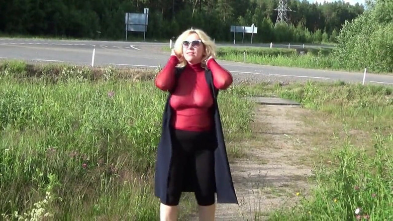 RedRoseRus: Flashing outdoor - Nylon lady walk 3