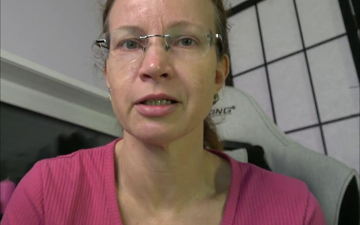 Annika Rose: 射在我嘴里！