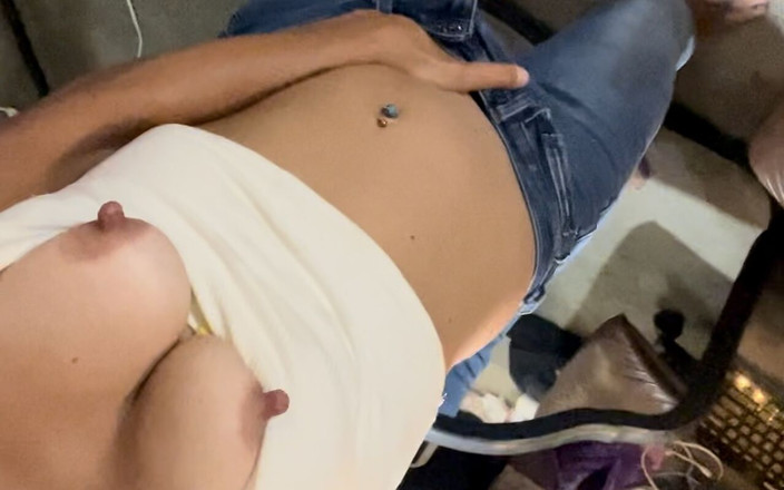 MissDragonfly77: Plížil se k kamarádům, aby zlobili