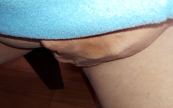 Lesbian-candys: Tôi bắt gặp mẹ kế của tôi đang quay một video...
