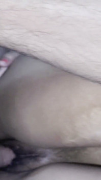 Hotty se rozhodla vykouřit mého ptáka, ale skončilo šukání její kundičky