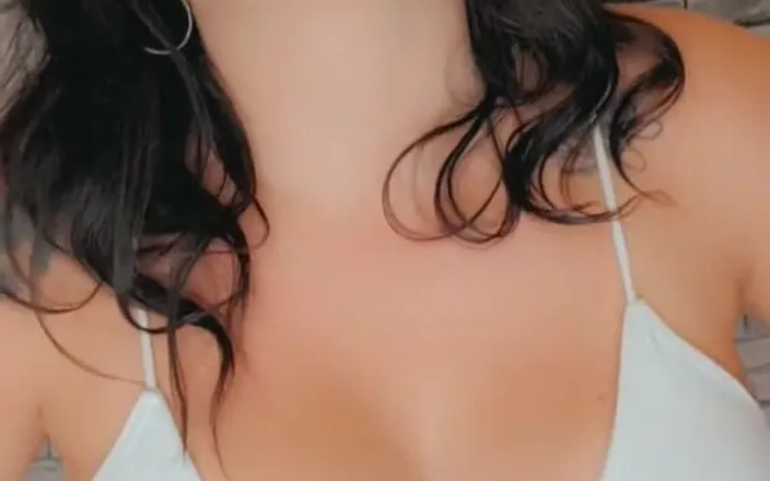 CoyWilder: Titty Drop Tuesdaaay..