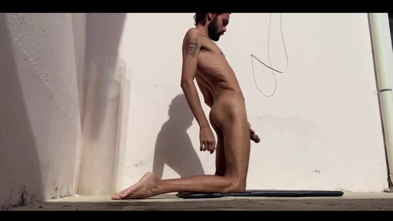 arabeputo: Sträcker sig i den upphetsade morgonen.