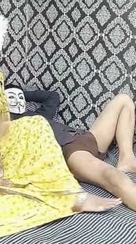 Dopo molti giorni, la sorellastra è venuta a fare sesso con me e si diverteva molto,
