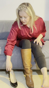 Empress Bella Sadic Humiliating with Boots