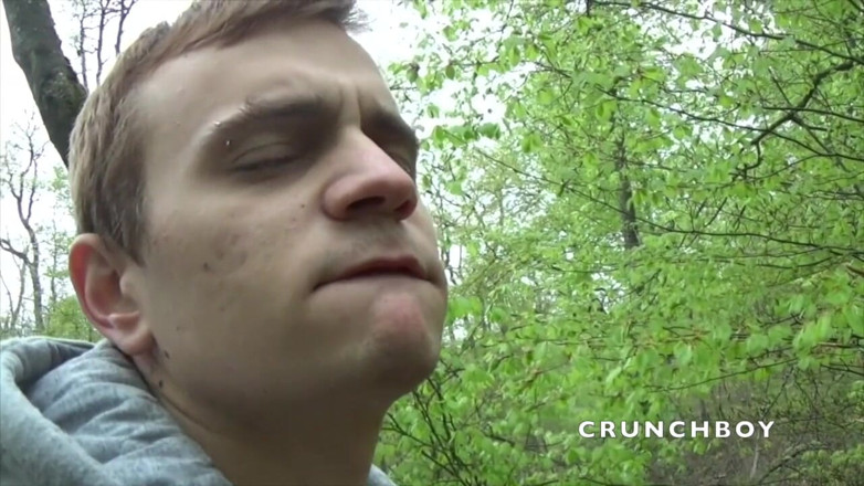 Crunch Boy: Sex with young joggers in exhib cruising wood