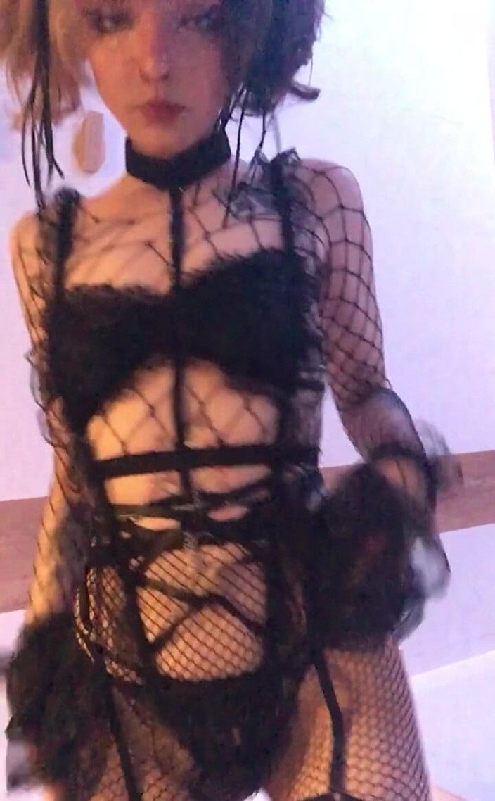 Soft Vulgar: Ein bisschen schwarzen gothic-stil