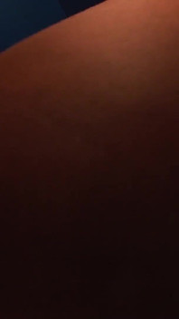 Memek mulus jasmine webb si cewek nakal kulit hitam lagi asik nikmatin kontol besar di dalam memeknya