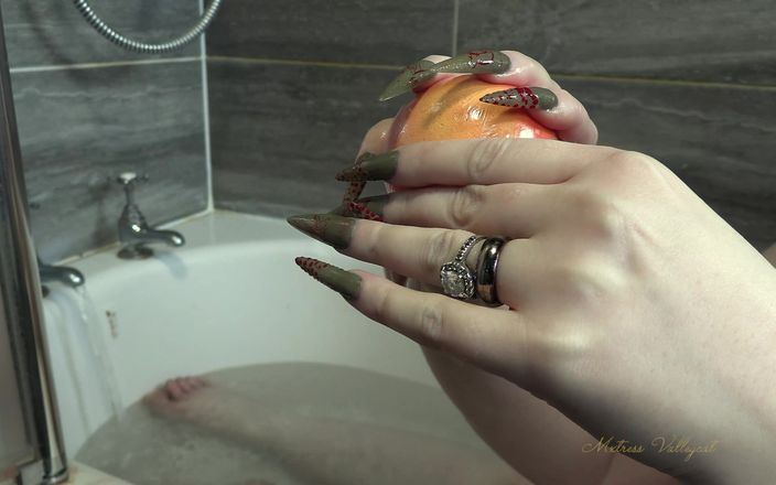 Mxtress Valleycat: Baño de halloween - fizz asmr