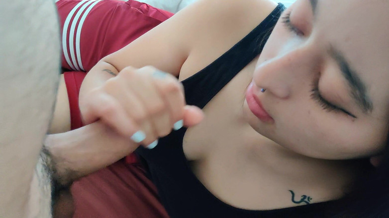 Miss Squirting: Cocu à côté de mon copain