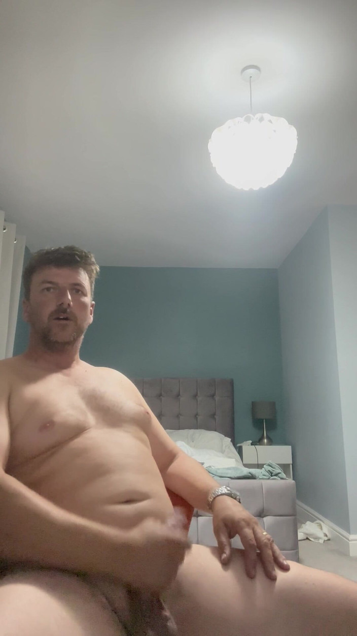 Jeffery videos: Geiler papi wichst und fingert arsch