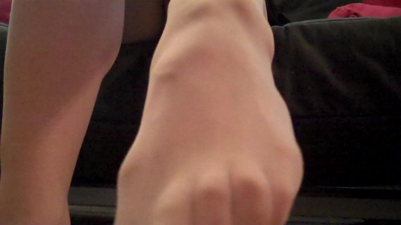 Cryptostudios: Tabitha fishnet toe spread 88