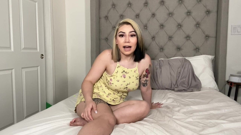 Lenna Lux: Chị kế bị đe dọa chảy tràn tinh dịch