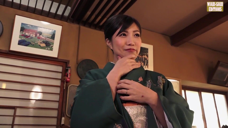 MILF, Wabi-Sabi Editions: Erotisches Drama Theater, eine sinnliche Begegnung mit einem anmutigen Inn...