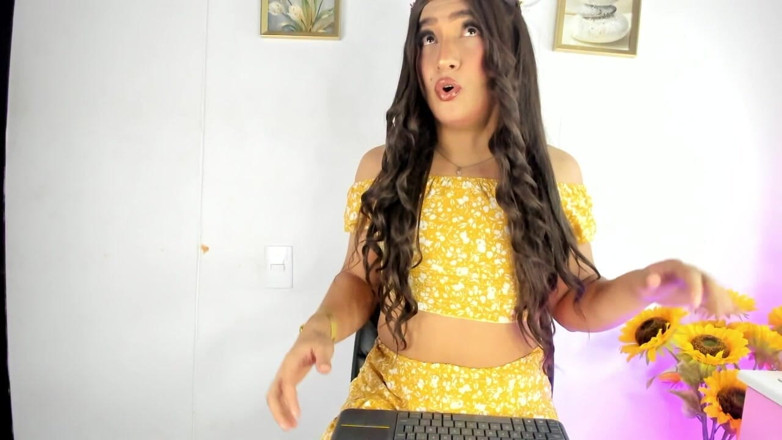 Aline Costa: Aline Gets Flirty and in Front of the Camera