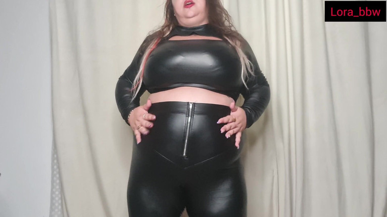 LoraBbw: El cuero te hace goon