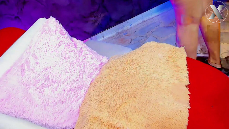 Lesbian Friends: Anal fuck dengan dildo es