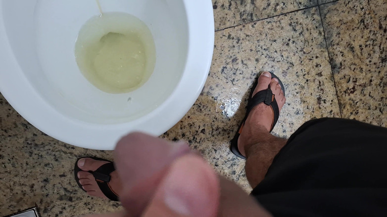 Nicoly Mattos: Pee Fetish: Pelacuran Bandar Tanpa Had Kami