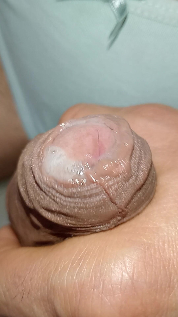 Rey rey: Desperate Pissing in New Pink Underwear, Big and Venomous Penis,...