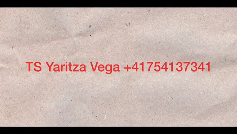 Tgirl Yaritza Vega: Dark hair style