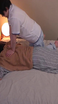 Kann eine schöne MILF Wer gibt Massagen in einem Hotel einen Geschlechtsverkehr verhandeln? Ich habe es überprüft