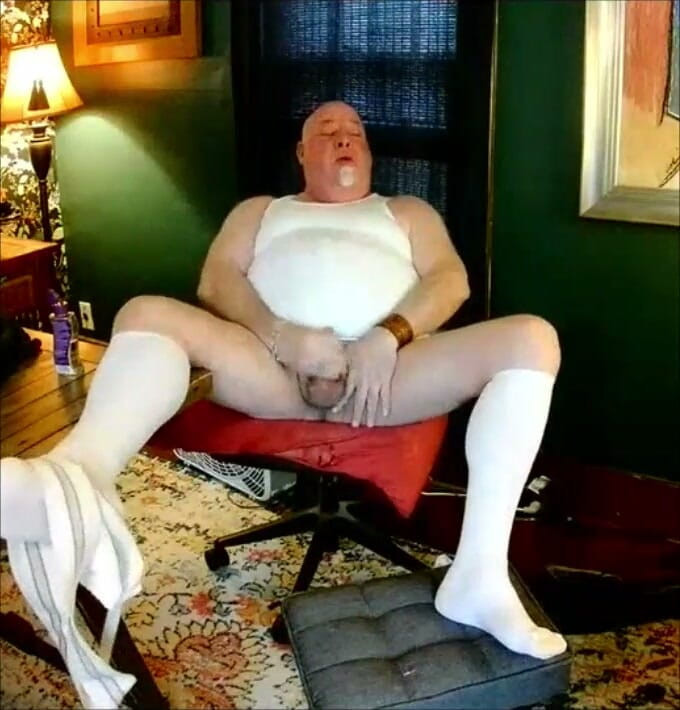 beardaddychub: Beardaddychub Schießt Beim in Jock