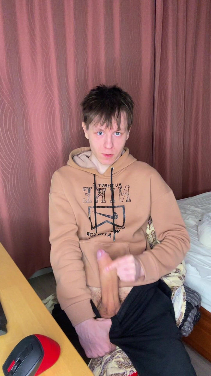 Morflot24: Pushing My Limits Edging for Hours Before Exploding