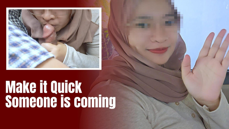 Minokiiko: Casi atrapada, gafas hijab chica haciendo mamada en el coche -...
