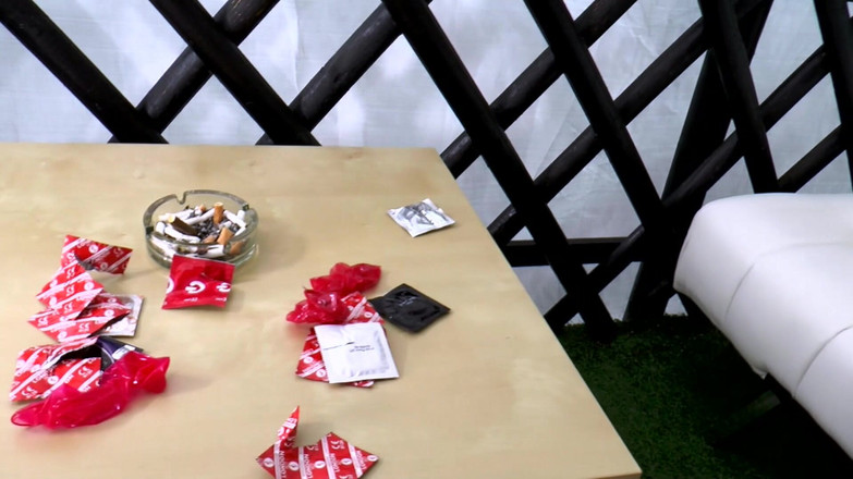 German Porn: Tattooed Hottie Deepthroats and Rides Thick Cock Hard