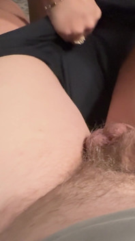 Mamă sexy filipineză topless adânc în gât și înghițire groasă - Lexxi Wett