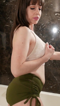 Nastolatka Jenna Noelle daje ci JOI przed randką