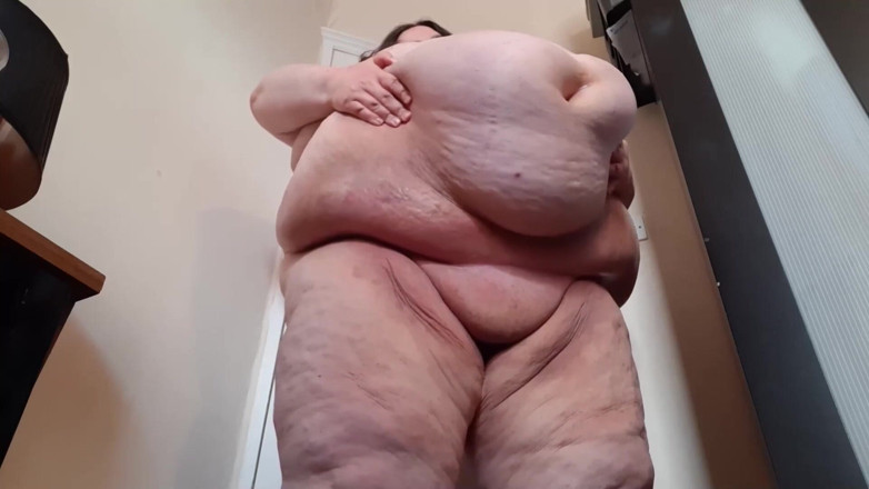 SSBBWLadyBrads: Dewi raksasa telanjangmu