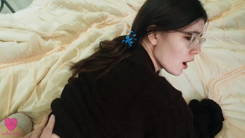 Fragile Tempt: Cutie si prende un cazzo in bocca e allarga le...