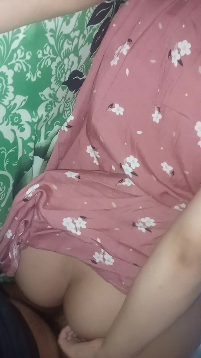 Famly sex: C’est tellement gentil d’avoir un demi-frère qui soupire si belle.