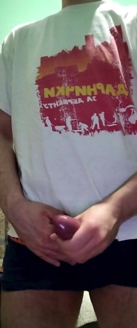 Young Gay Masturbates Until Cumming