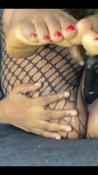 Ebony BBW Makes Me Herself Squirt